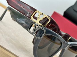 Picture of Valentino Sunglasses _SKUfw53548102fw
